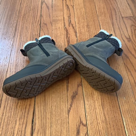 L.L. Bean Women’s Boots (Storm Chasers), 6 - Picture 10 of 10